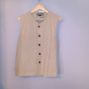 EUC- Natural Threads vest-M